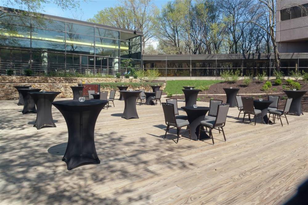 Doubletree By Hilton Kansas City - Overland Park 2
