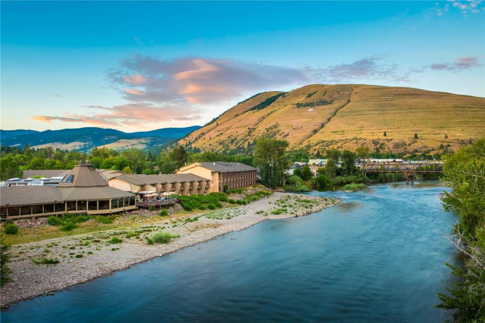 Edgewater Missoula  Tapestry Collection By Hilton 1