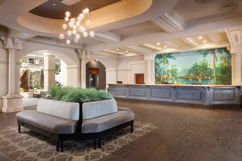 Embassy Suites By Hilton Fort Lauderdale 17th Street 4