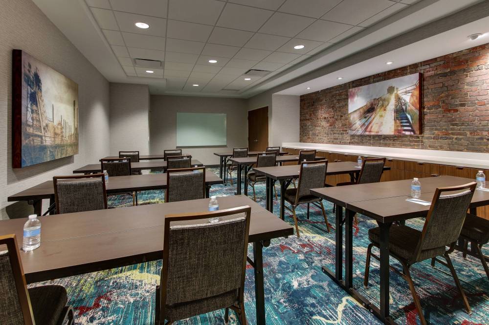 Fairfield Inn And Suites By Marriott Birmingham Downtown 4