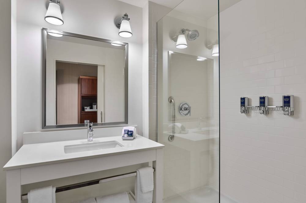 Four Points By Sheraton Dallas Fort Worth Airport North 1