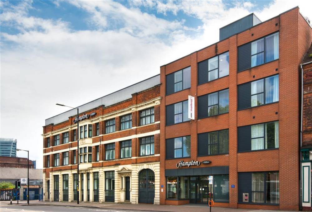 Hampton By Hilton Birmingham Jewellery  1