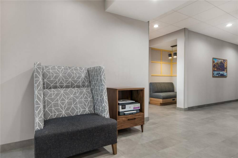 Hampton Inn And Suites By Hilton Irving Dfw Airport North 6