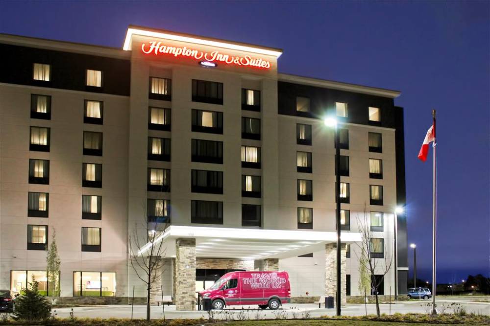 Hampton Inn And Suites By Hilton Saskatoon Airport 1