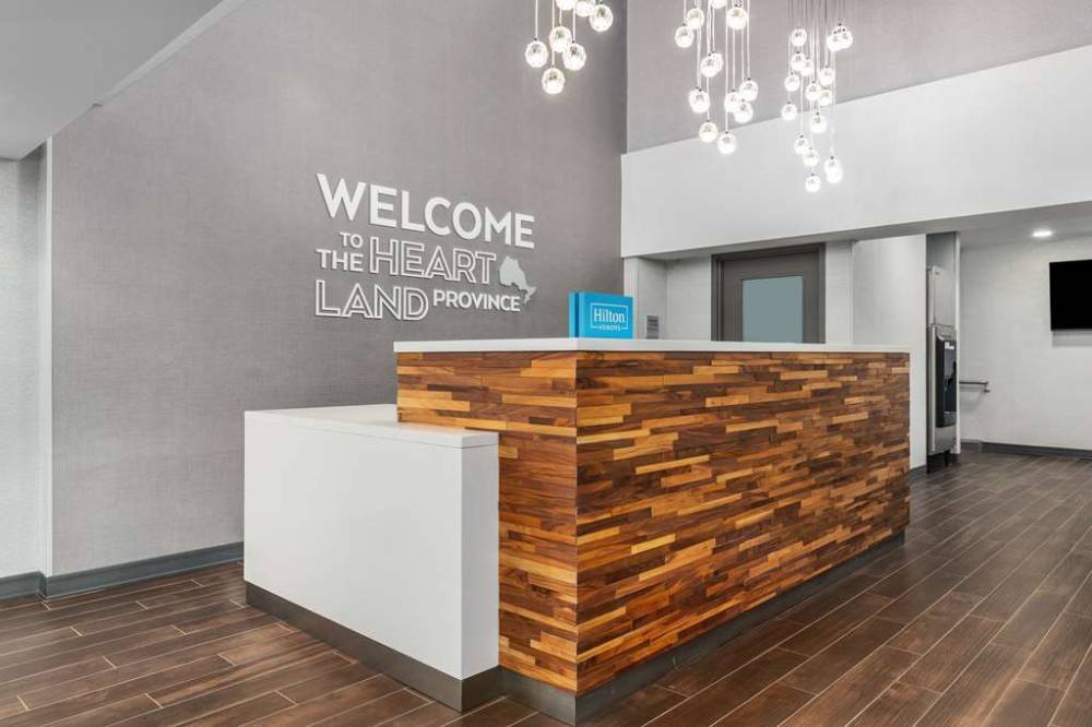 Hampton Inn And Suites By Hilton Toronto Downtown 4