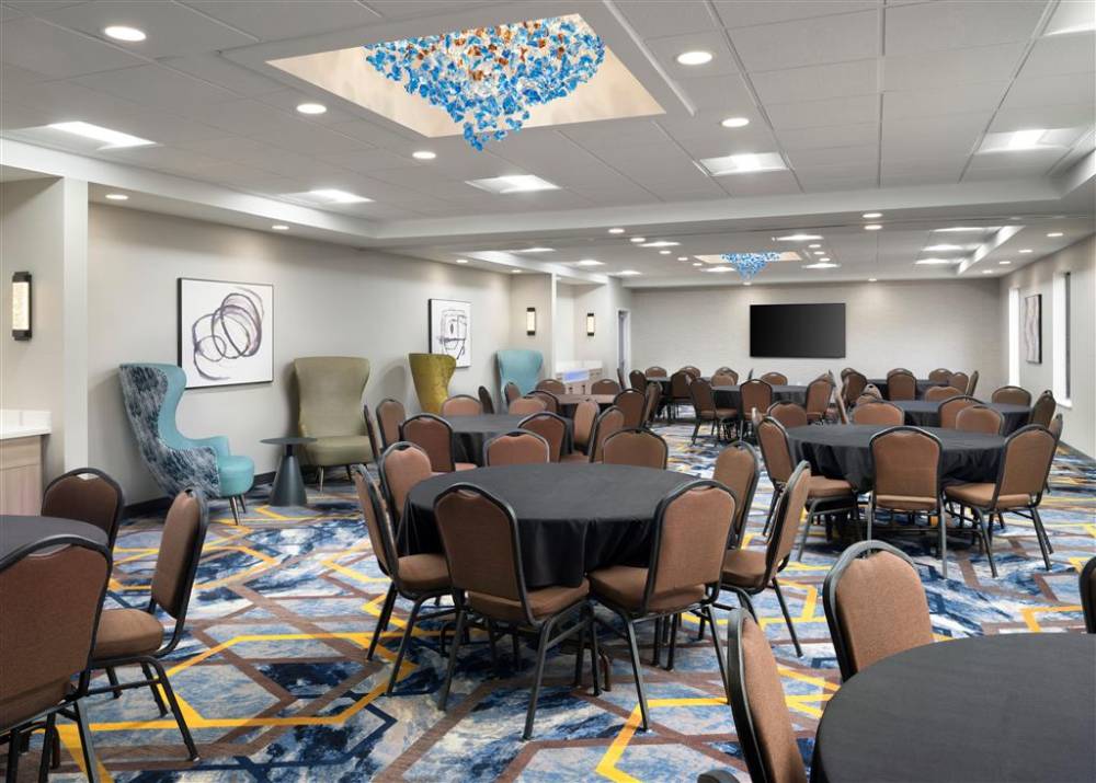 Hampton Inn And Suites Dallas-dfw Arpt W-sh 183 Hurst 2