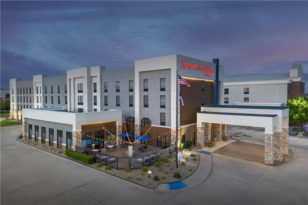 Hampton Inn And Suites Dallas-dfw Arpt W-sh 183 Hurst 1