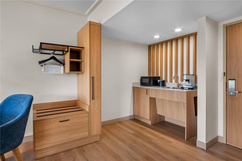Hampton Inn By Hilton Addison Dallas 9