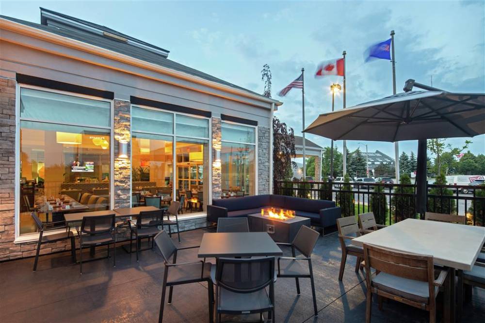 Hilton Garden Inn Toronto/oakville 1