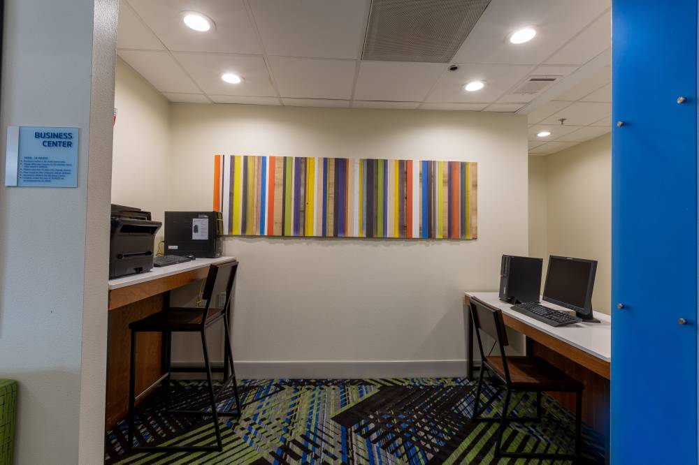 Holiday Inn Exp Stes Arlington N Stadium 1