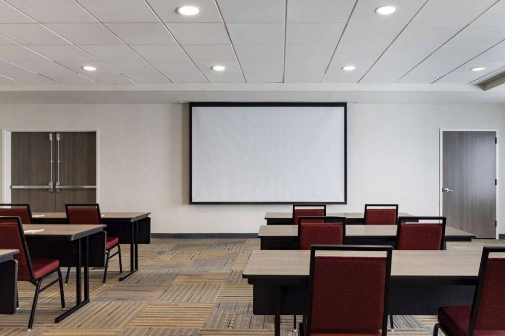 Home2 Suites By Hilton East Haven New Haven 2
