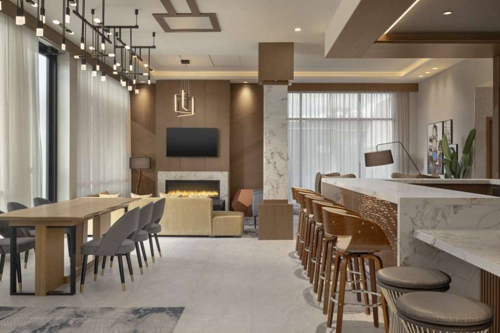 Hyatt Place Windsor 4