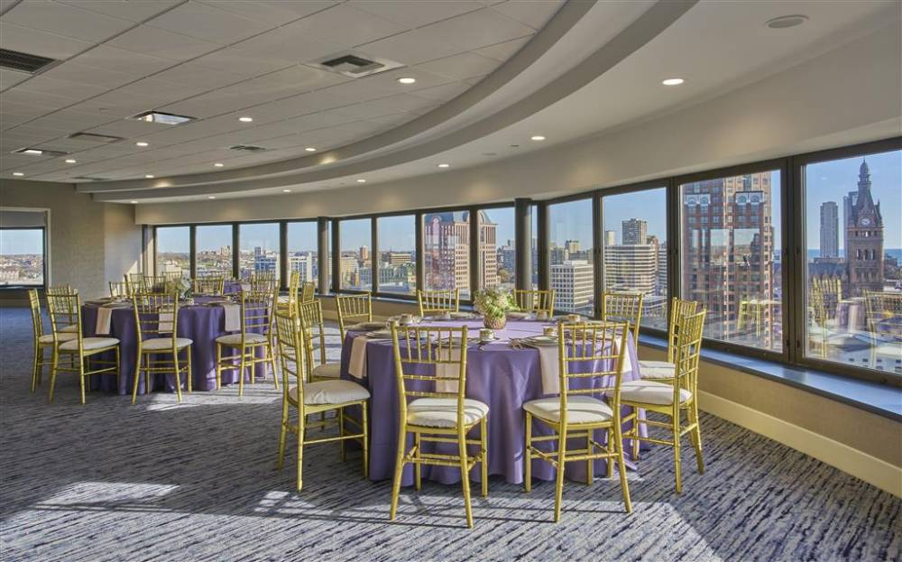 Hyatt Regency Milwaukee 3