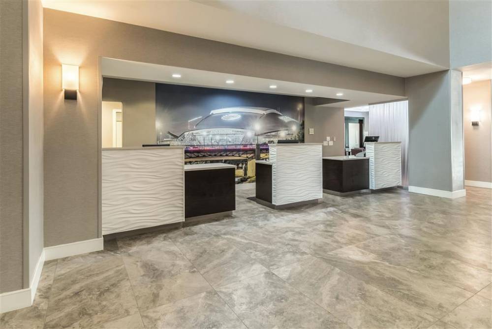La Quinta Inn Ste Arlington N 4
