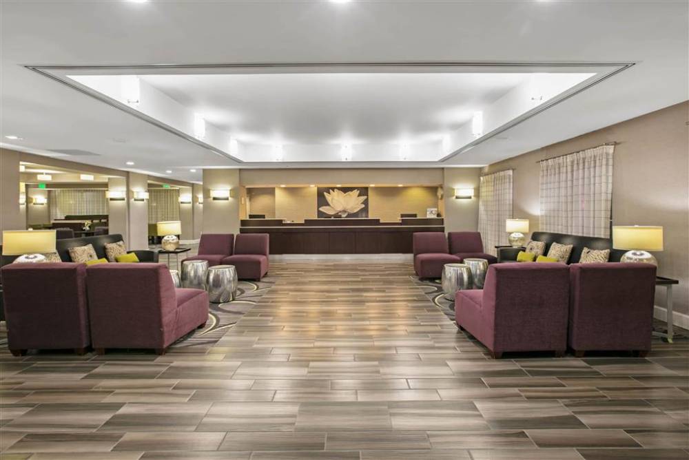 La Quinta Inn Ste Dfw Ap S 4