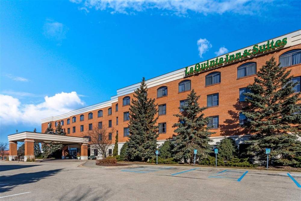 La Quinta Inn & Suites By Wyndham Madison American Center 2