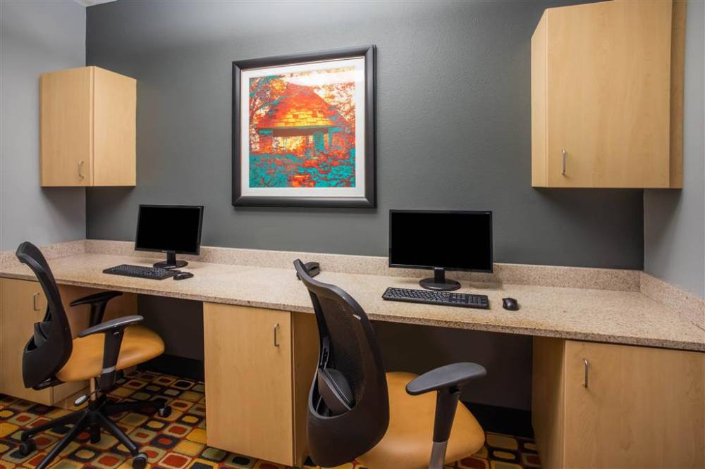 La Quinta Inn & Suites By Wyndham Rochester Mayo Clinic S 5