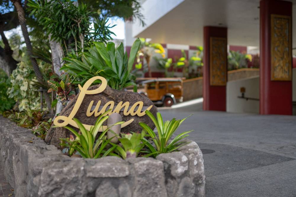 Luana Waikiki Hotel & Suites 2
