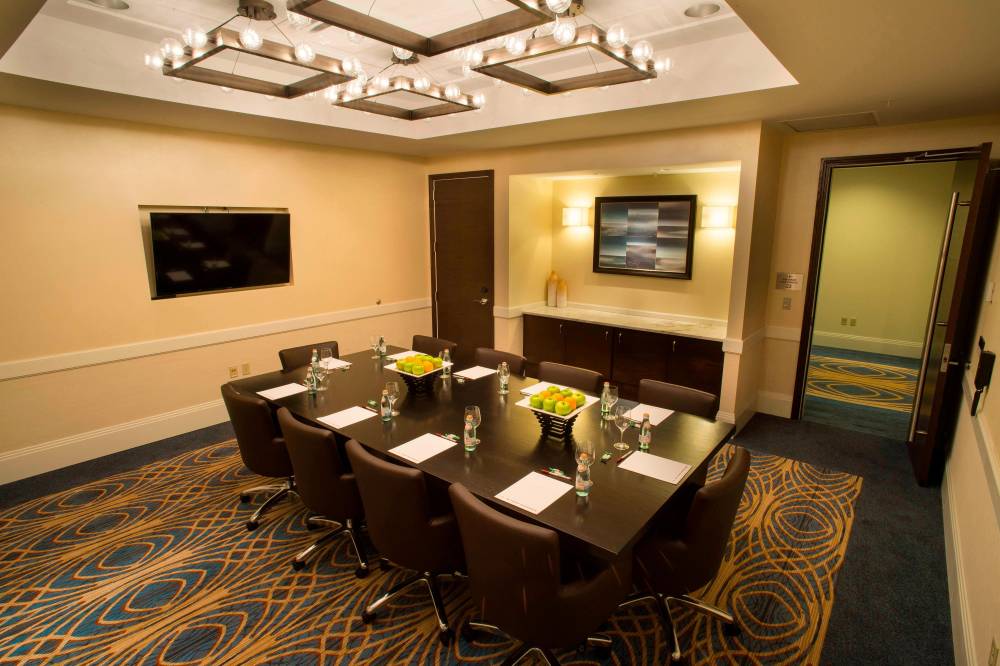 Milwaukee Marriott Downtown 8