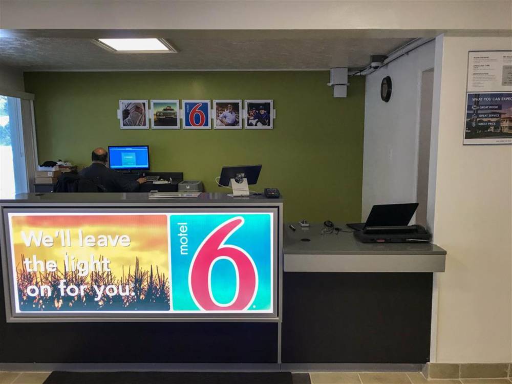 Motel 6 North Olmsted - Cleveland  2