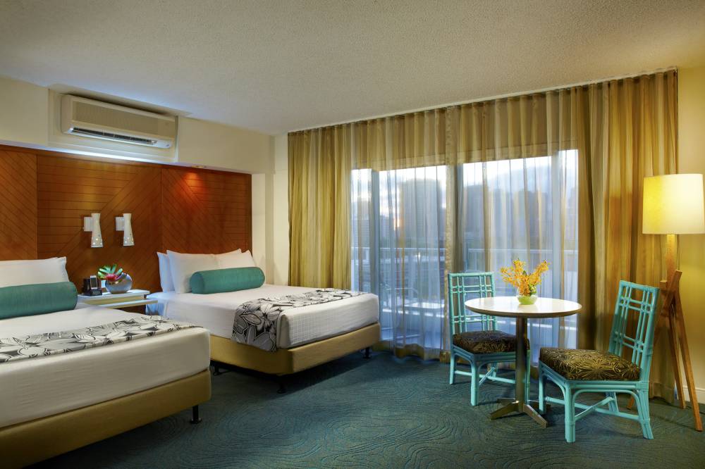 Oasis Hotel Waikiki 2