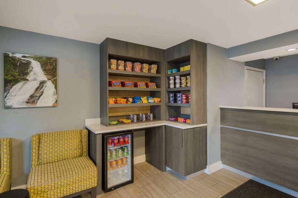 Quality Inn Asheville Airport 6