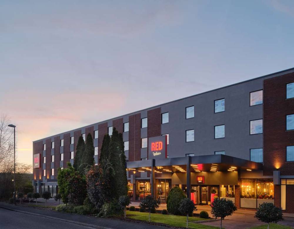 Radisson Red Gatwick Airport 6