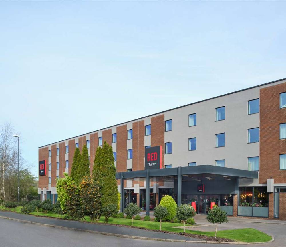 Radisson Red Gatwick Airport 5