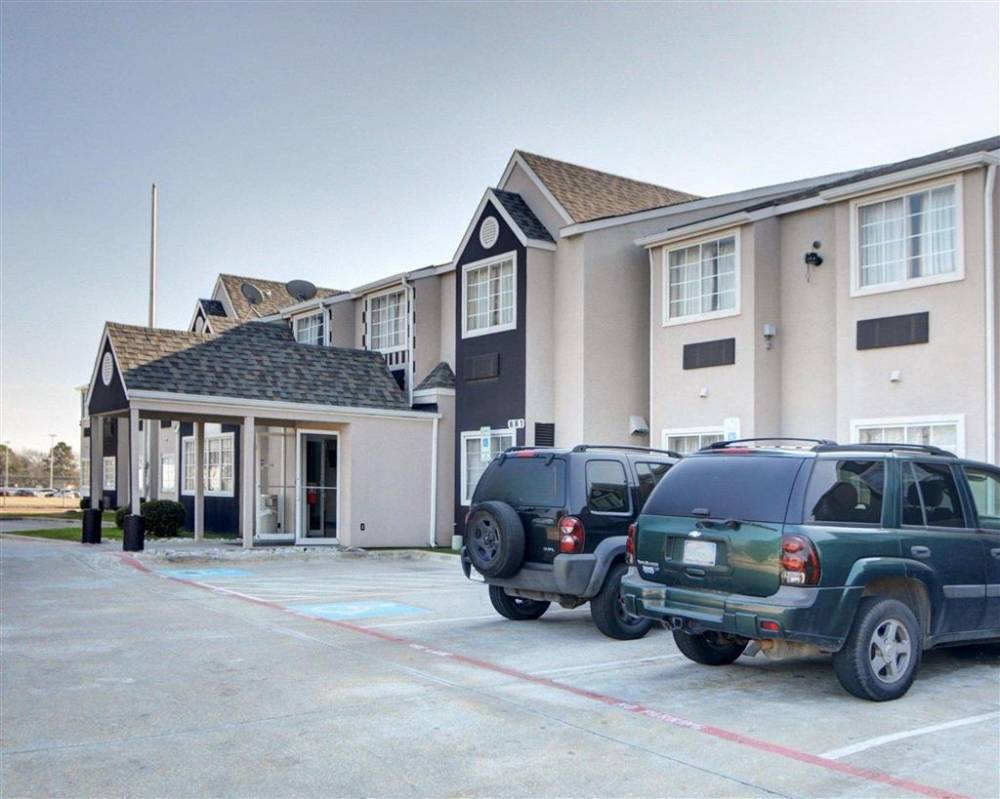 Rodeway Inn And Suites Lewisville I-35 3