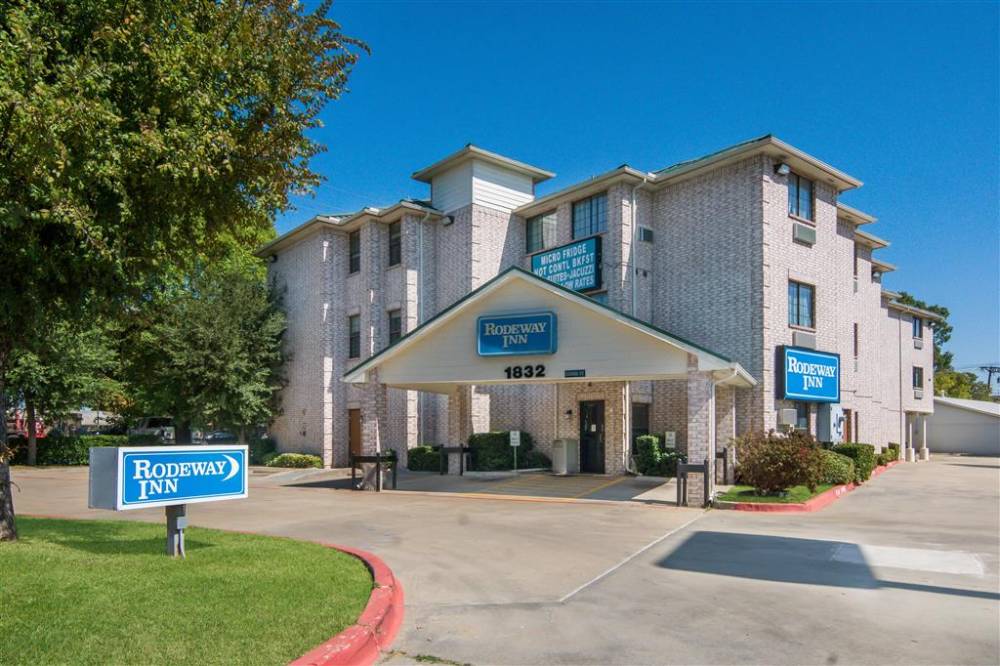 Rodeway Inn Carrollton I-35e 2