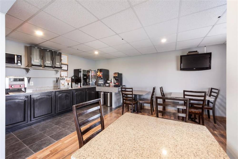 Rodeway Inn Lincoln West - University Area 5