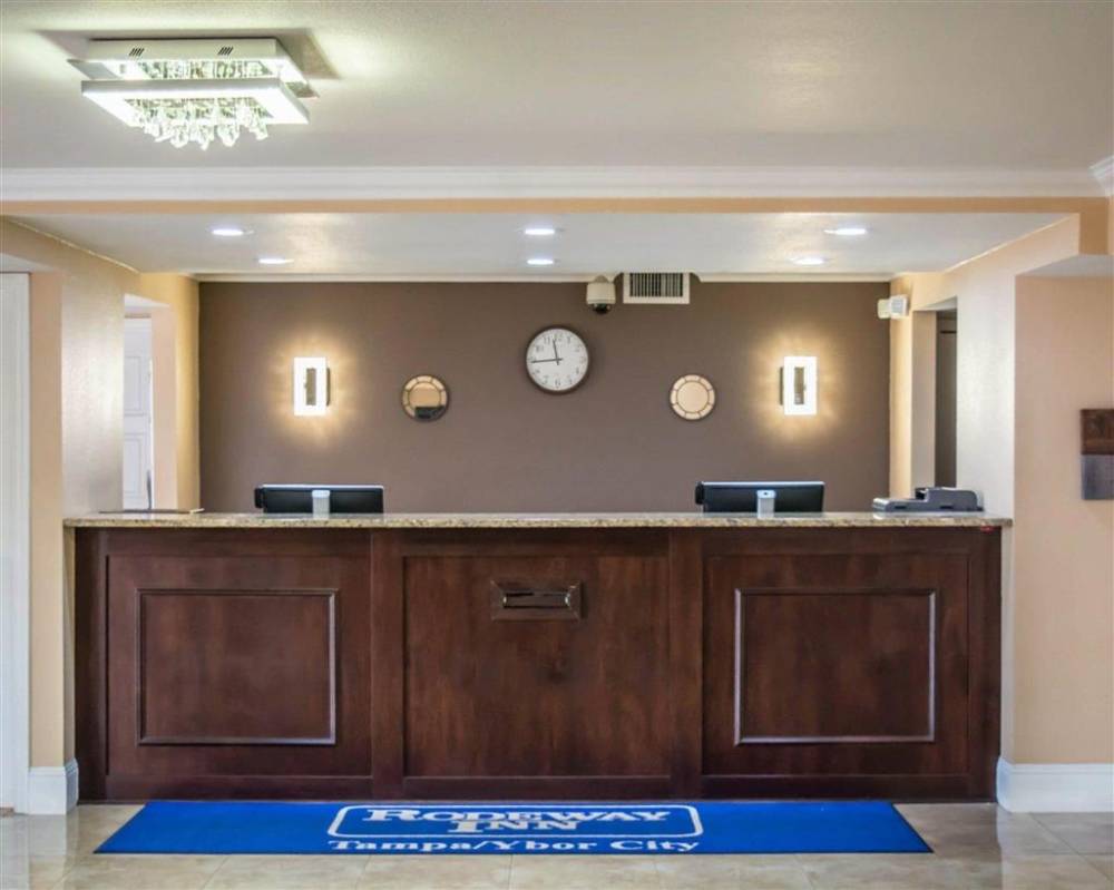 Rodeway Inn Near Ybor City - Casino 8