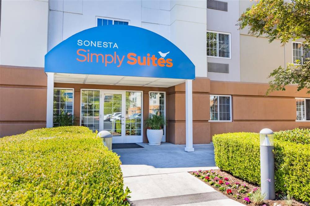 Sonesta Simply Arlington 2