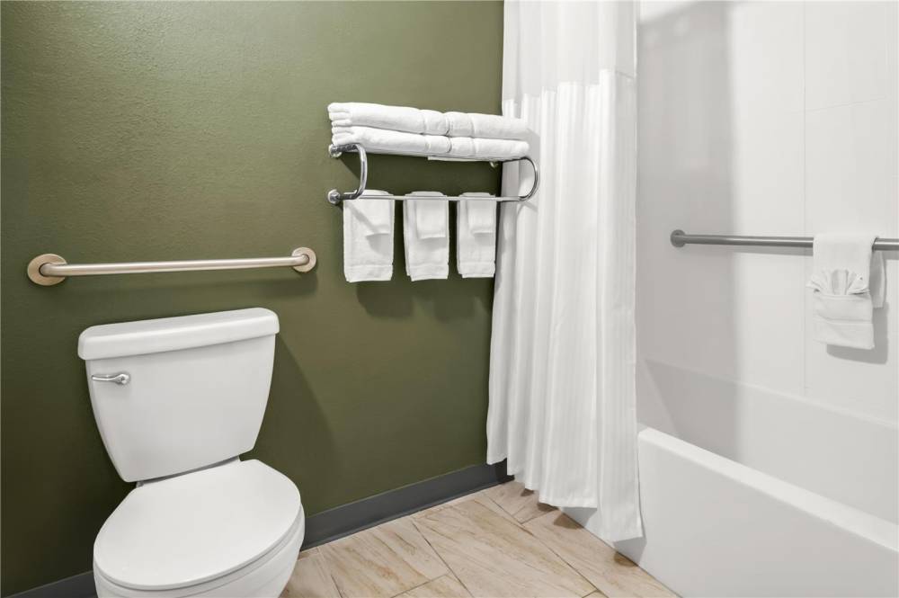 Spark By Hilton Portland Airport Maine Mall 6