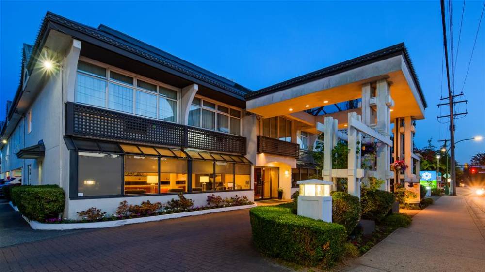 Surestay Hotel By Best Western North Vancouver Capilano 1
