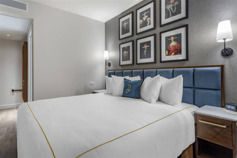 The Draper New York  Tapestry Collection By Hilton 7