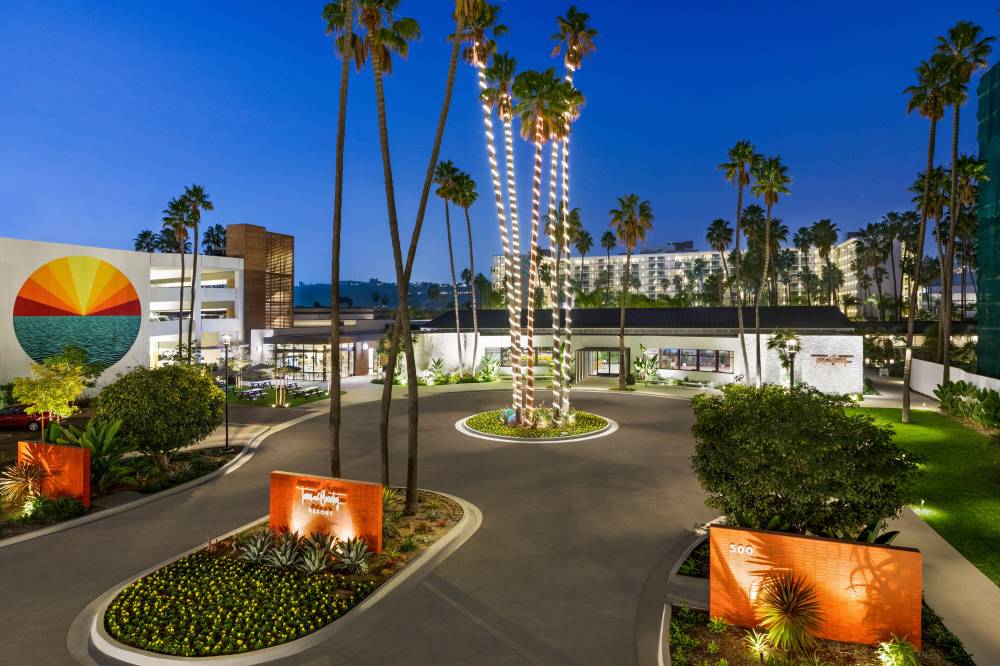 Town And Country San Diego 1
