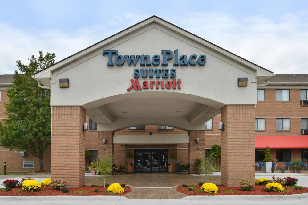 Towneplace Suites By Marriott Detroit Warren 1