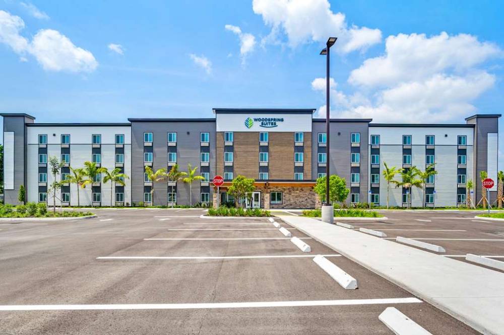 Woodspring Suites Fort Myers - Cape Coral