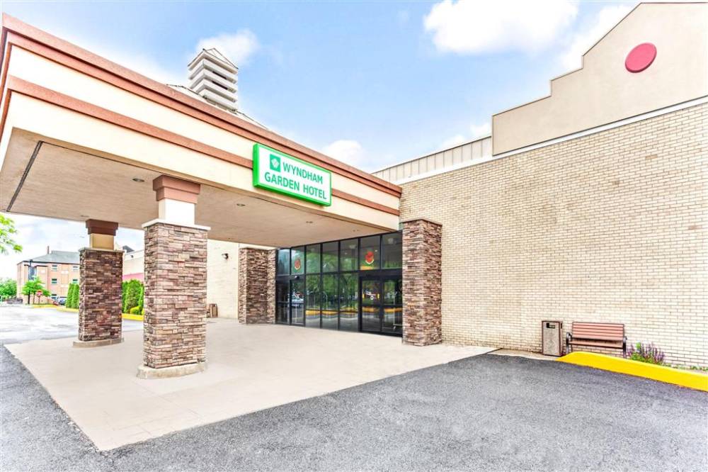 Wyndham Garden Romulus Detroit Metro Airport 1